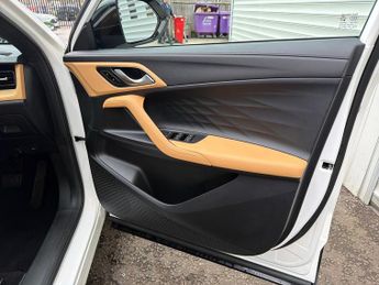 MG HS 5Dr Trophy 1.5 Auto