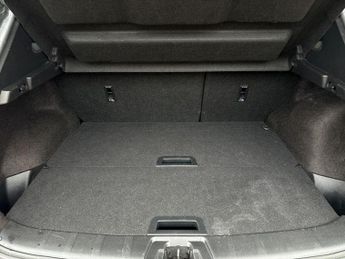 Nissan Qashqai 1.7 dCi Tekna 5dr 4WD CVT