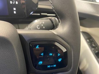 Ford Explorer 77kWh (286PS) EV Automatic SELECT Extended Range 5dr**Drivers As