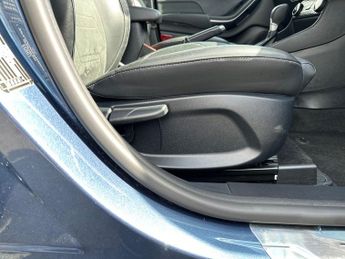 Ford Fiesta 5Dr Titanium Vignale 1.0 MHEV 125PS Auto