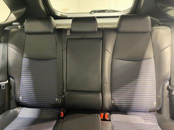 Toyota RAV4 2.5 VVT-i (190ps) Hybrid Automatic Dynamic 5dr**SKYVIEW ROOF**