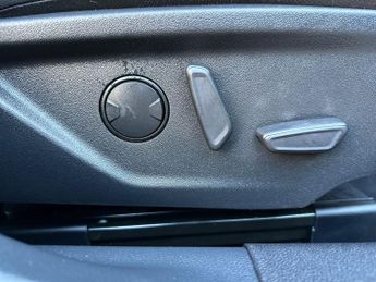 Ford Focus Estate ST-Line X 1.0 MHEV 155PS Auto