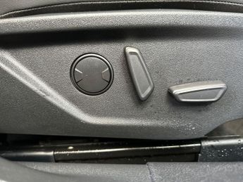 Ford Focus 5Dr Active X 1.0 MHEV 155PS Auto