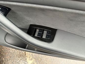 Tesla Model 3 4Dr Performance Auto