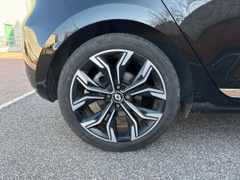 Renault Clio 1.6 E-TECH Hybrid 140 S Edition 5dr Auto