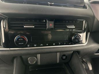 Nissan Qashqai 5Dr N-Connecta (Glass Roof) 1.5 E-Power Auto