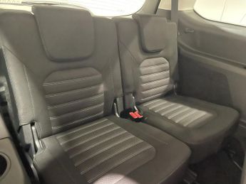Ford Galaxy 2.0 EcoBlue (150PS) Automatic Titanium 5dr**7 seater**Winter Pac