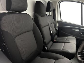 Renault Trafic LL30 E-Tech Advance L2 H1 LWB 52kWh Auto