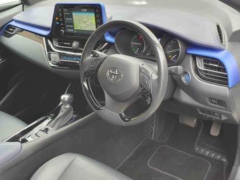Toyota C-HR 2.0 Hybrid Dynamic 5dr CVT
