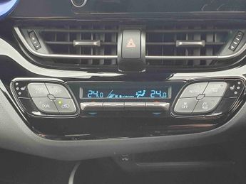 Toyota C-HR 2.0 Hybrid Dynamic 5dr CVT