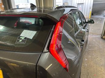 Kia Niro 5Dr 2 1.6 GDi Hybrid Auto