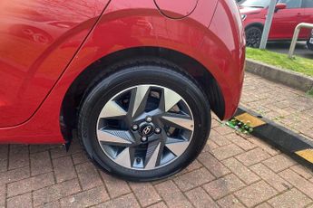 Hyundai i10 1.2 Advance 5dr Auto