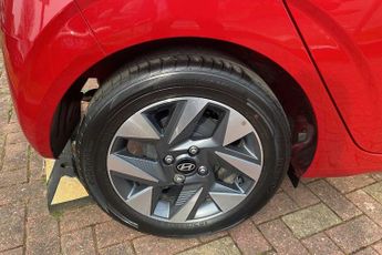 Hyundai i10 1.2 Advance 5dr Auto