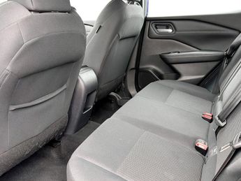 Nissan Qashqai 1.3 DiG-T MH 158 Acenta Premium 5dr Xtronic