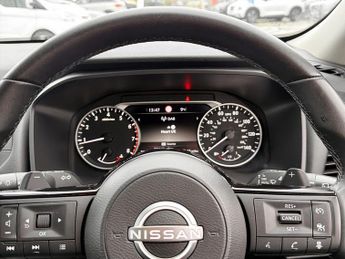 Nissan Qashqai 1.3 DiG-T MH 158 Acenta Premium 5dr Xtronic