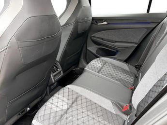 Volkswagen Golf 2.0 TDI 150 R-Line 5dr DSG