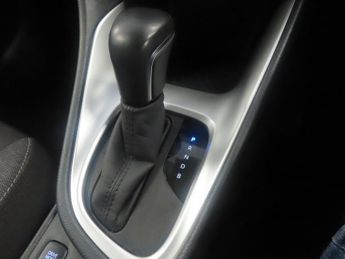 Toyota Yaris 1.5 Hybrid Design 5dr CVT
