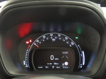 Toyota Aygo X 1.0 VVT-i Edge 5dr Auto