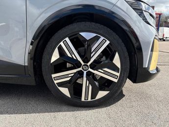 Renault Megane E-Tech EV60 160kW Launch Edition 60kWh OC 5dr Auto