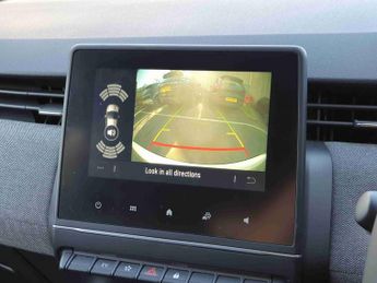 Renault Clio 1.6 E-TECH full hybrid 145 Techno 5dr Auto