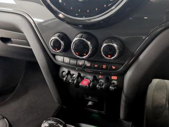 MINI Countryman 1.5 Cooper Classic Premium 5dr Auto