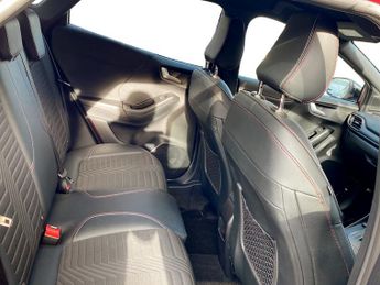 Ford Puma 1.0 EcoBoost Vivid Ruby Edition 5dr DCT