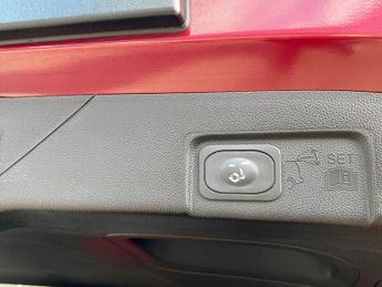 Ford Puma 1.0 EcoBoost Vivid Ruby Edition 5dr DCT