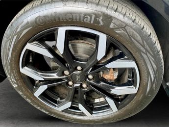 Ford Puma 1.0 EcoBoost Vivid Ruby Edition 5dr DCT