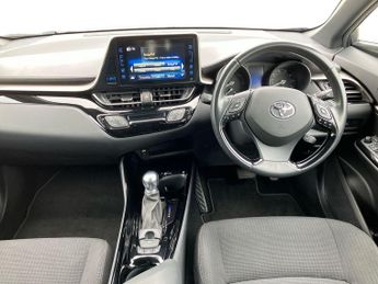 Toyota C-HR 1.8 Hybrid Dynamic 5dr CVT
