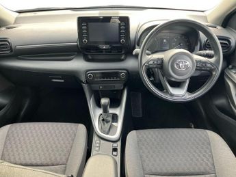 Toyota Yaris 1.5 Hybrid Icon 5dr CVT