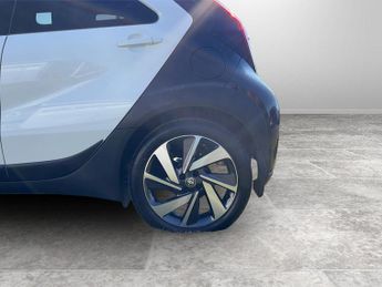 Toyota Aygo X 1.0 VVT-i Edge 5dr Auto