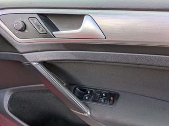 Volkswagen Golf 1.6 TDI 105 Match 5dr DSG