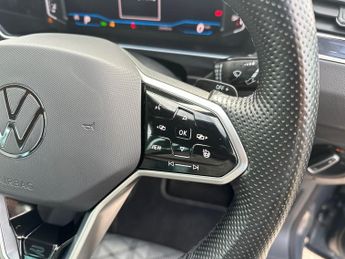 Volkswagen Tiguan VW  5Dr R-Line 2.0 TDI 4 AWD Motion Auto