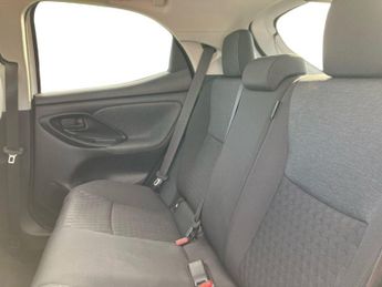 Toyota Yaris 1.5 Hybrid Design 5dr CVT