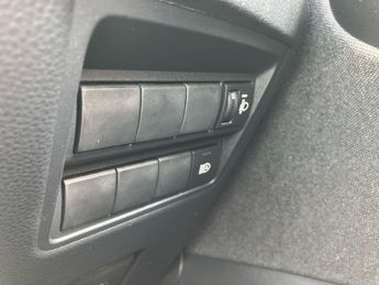 Toyota Yaris 1.5 Hybrid Design 5dr CVT