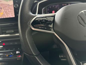 Volkswagen T-roc VW  5Dr R-Line 1.5 TSI Auto