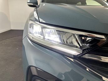 Volkswagen T-roc VW  5Dr R-Line 1.5 TSI Auto