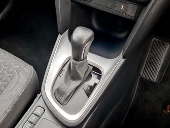 Toyota Yaris Cross 1.5 Hybrid Design 5dr CVT