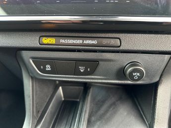 Ford Puma 5Dr Titanium 1.0 MHEV 125PS Auto