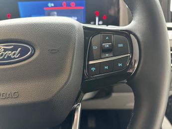 Ford Tourneo Custom 340 SWB Titanium X 65kWh 160kw / 218PS RWD Auto