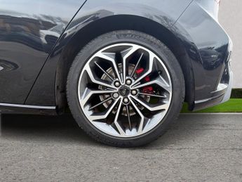 Ford Focus 5Dr ST-Line Vignale 1.0 MHEV 125PS Auto