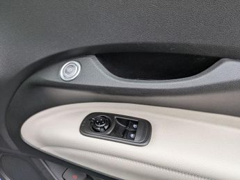 Fiat 500 87kW La Prima 42kWh 3dr Auto