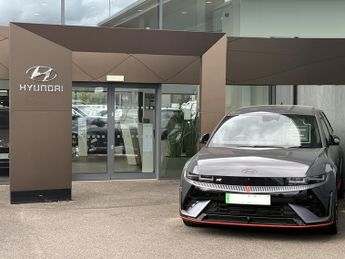 MG ZS Trophy Electric 51kWh EV (176ps)