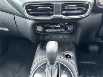 Nissan Juke 5Dr N-Connecta 1.6 Hybrid Auto