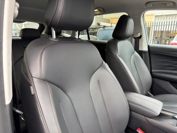 MG HS 5Dr Trophy 1.5 Hybrid + Auto