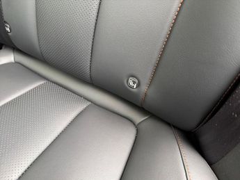 MG HS 5Dr Trophy 1.5 Hybrid + Auto