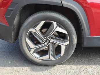 Hyundai Tucson 1.6 TGDi Plug-in Hybrid Premium 5dr 4WD Auto