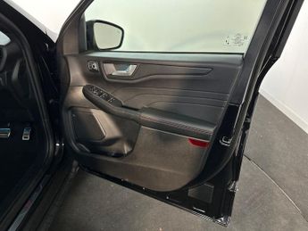 Ford Kuga 5Dr ST-Line X 2.5 FHEV 180PS 2WD Auto