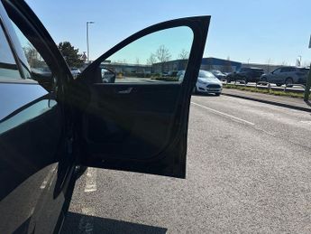 Ford Kuga 5Dr Black Package 2.5 FHEV 190PS 2WD Auto