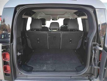 Land Rover Defender 2.0 D240 HSE 110 5dr Auto